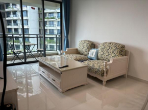 Cozy 2B1R condo forest city